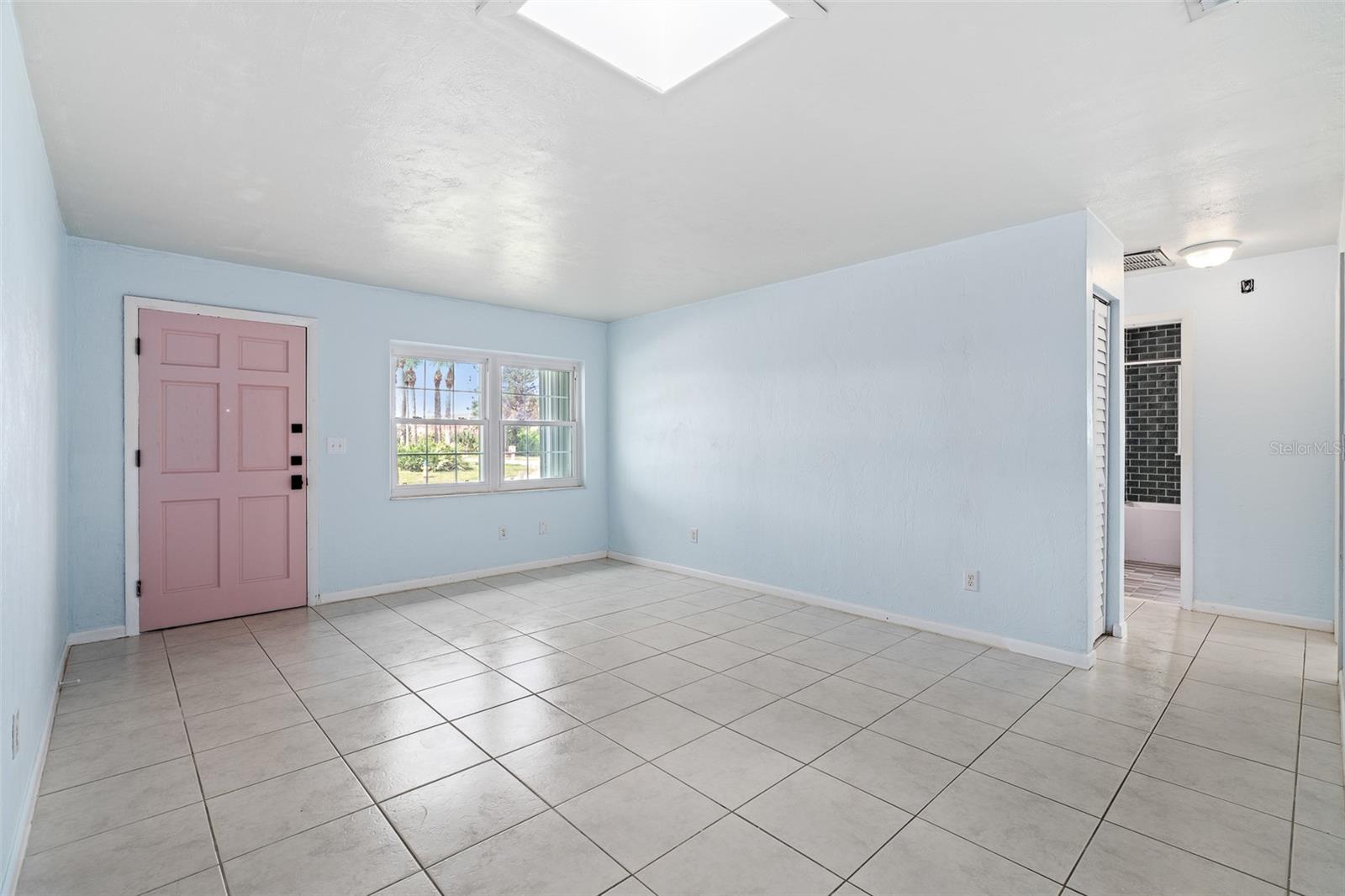 6 CONCORD DR — photo 9