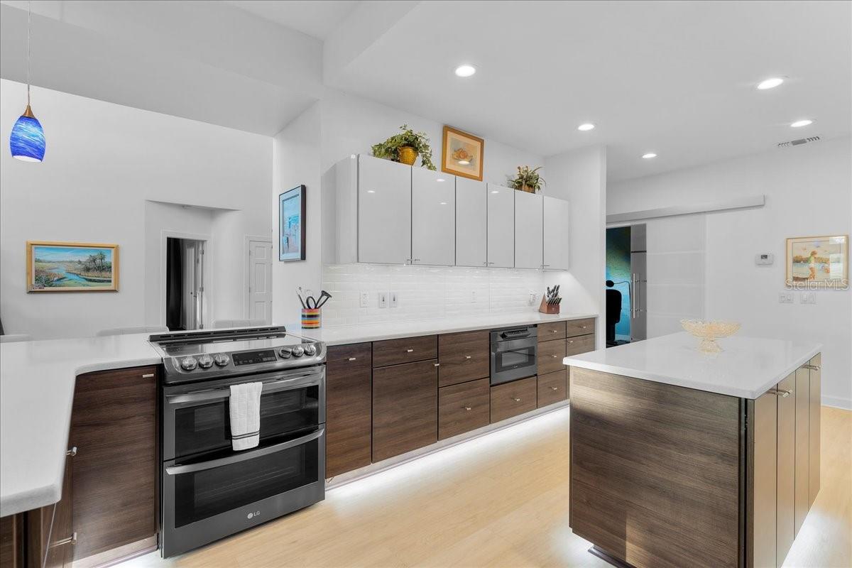 13 BAY POINT DR — photo 7