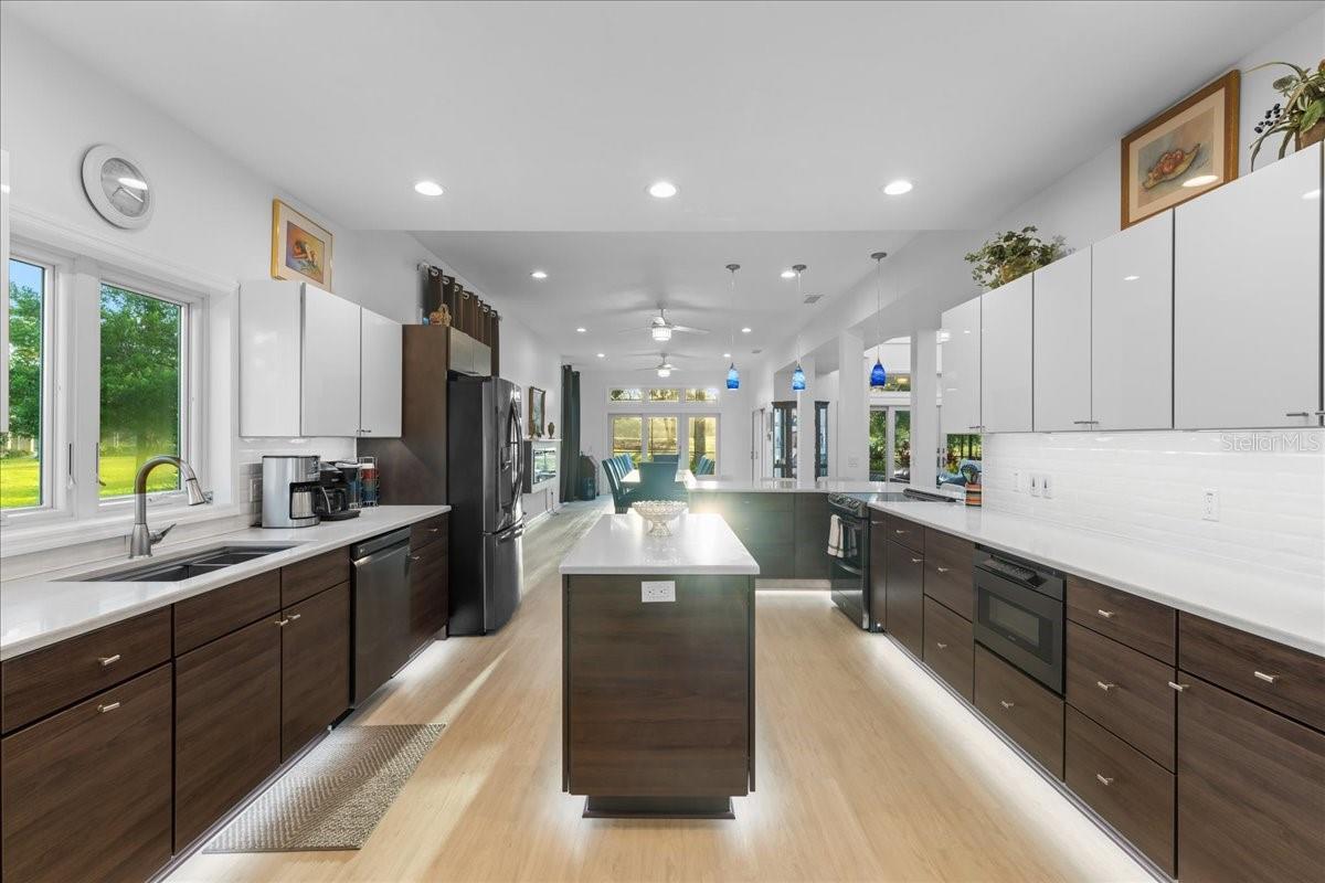 13 BAY POINT DR — photo 10