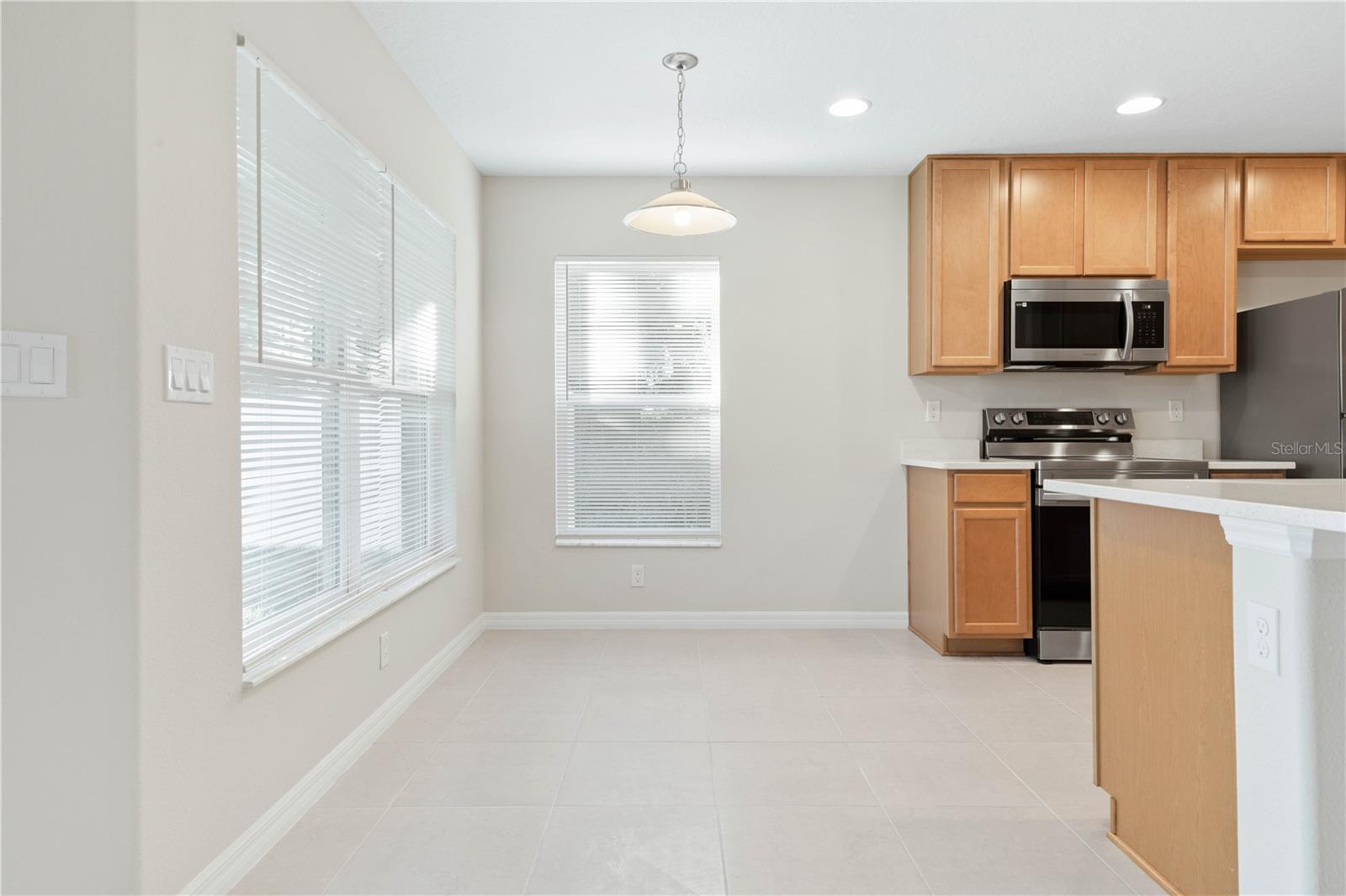 111 BUD HOLLOW DR — photo 10