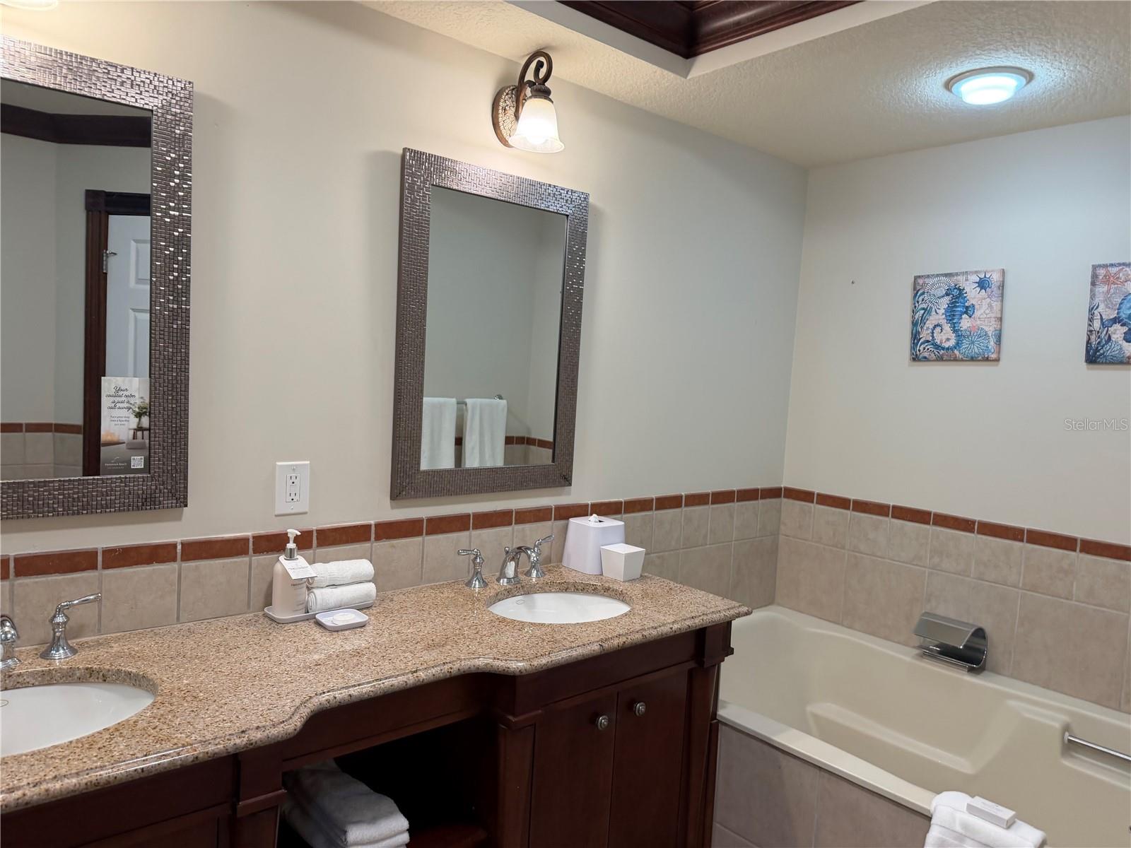 200 OCEAN CREST DR #427 — photo 8