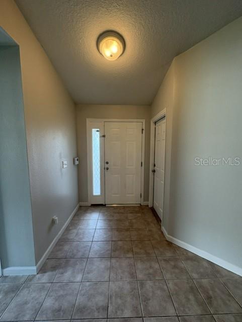 60 PLAIN VIEW DR #B — photo 2
