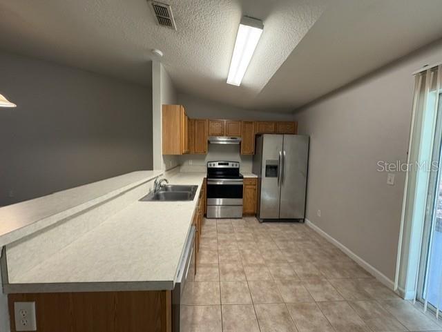 60 PLAIN VIEW DR #B — photo 5