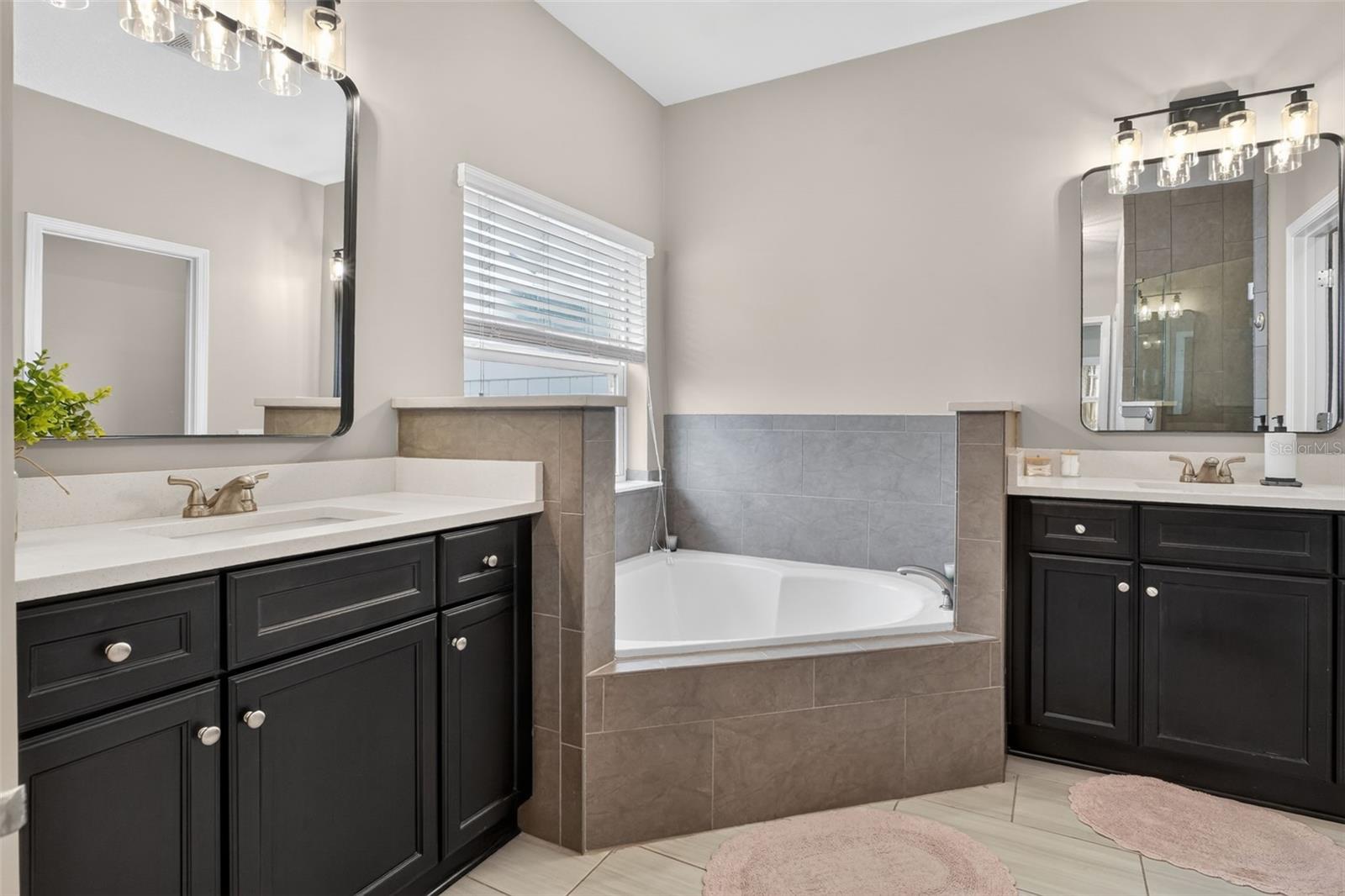 161 S COOPERS HAWK WAY — photo 9