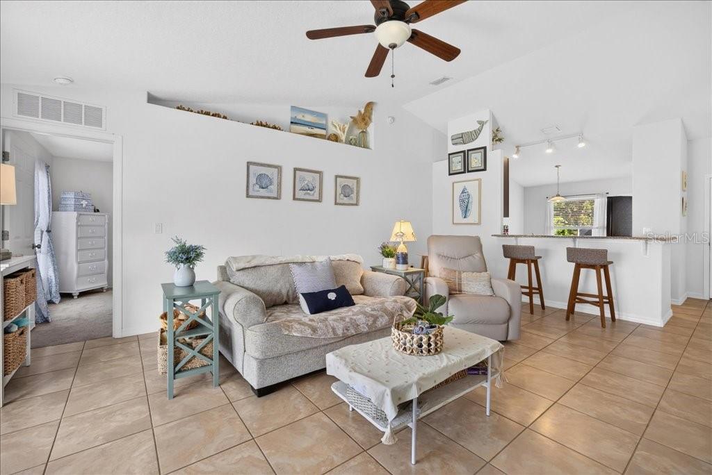 49 FORSYTHE LN — photo 12