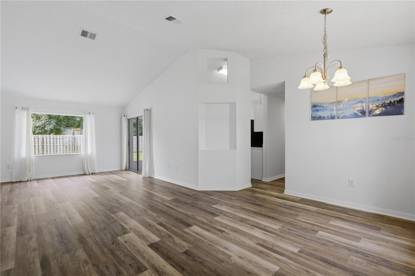 7 PALM LEAF LN — photo 2