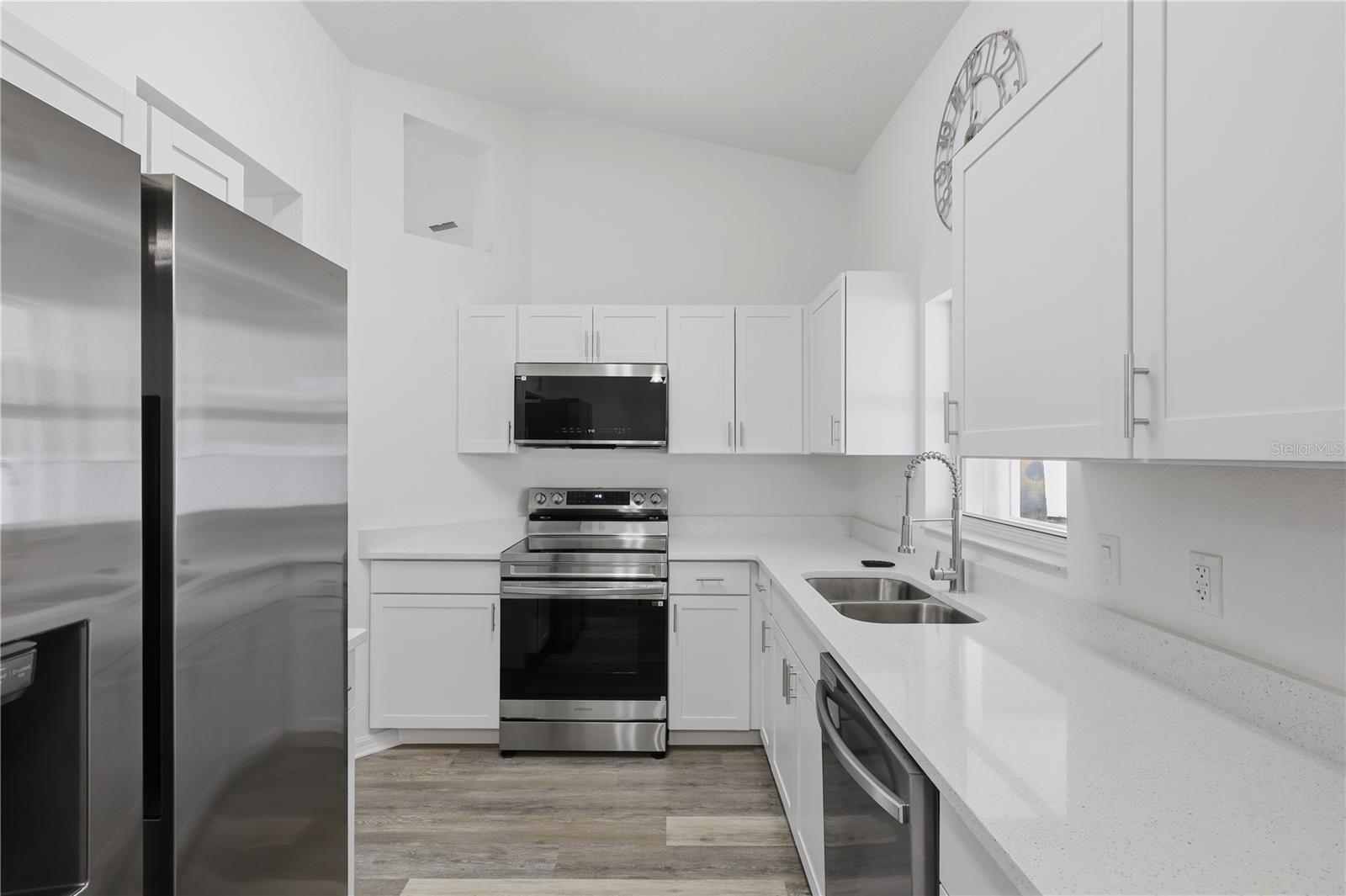 7 PALM LEAF LN — photo 9