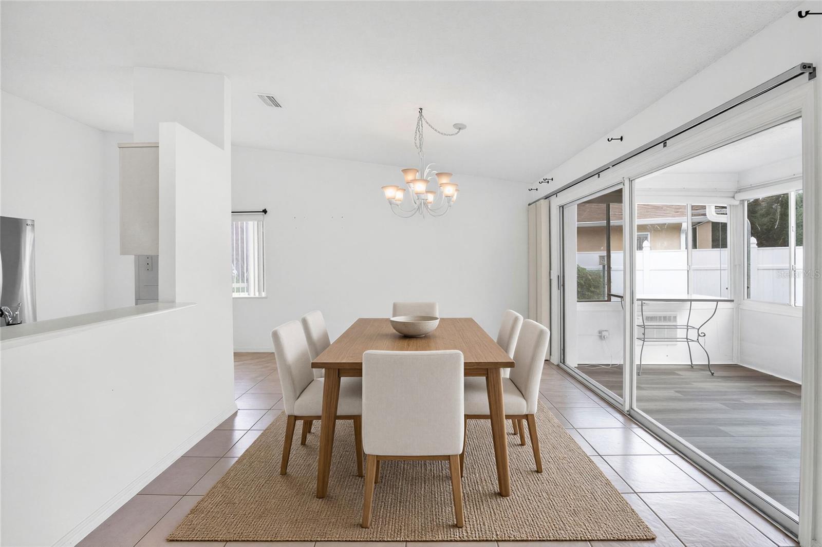 35 WESTGATE LN — photo 6