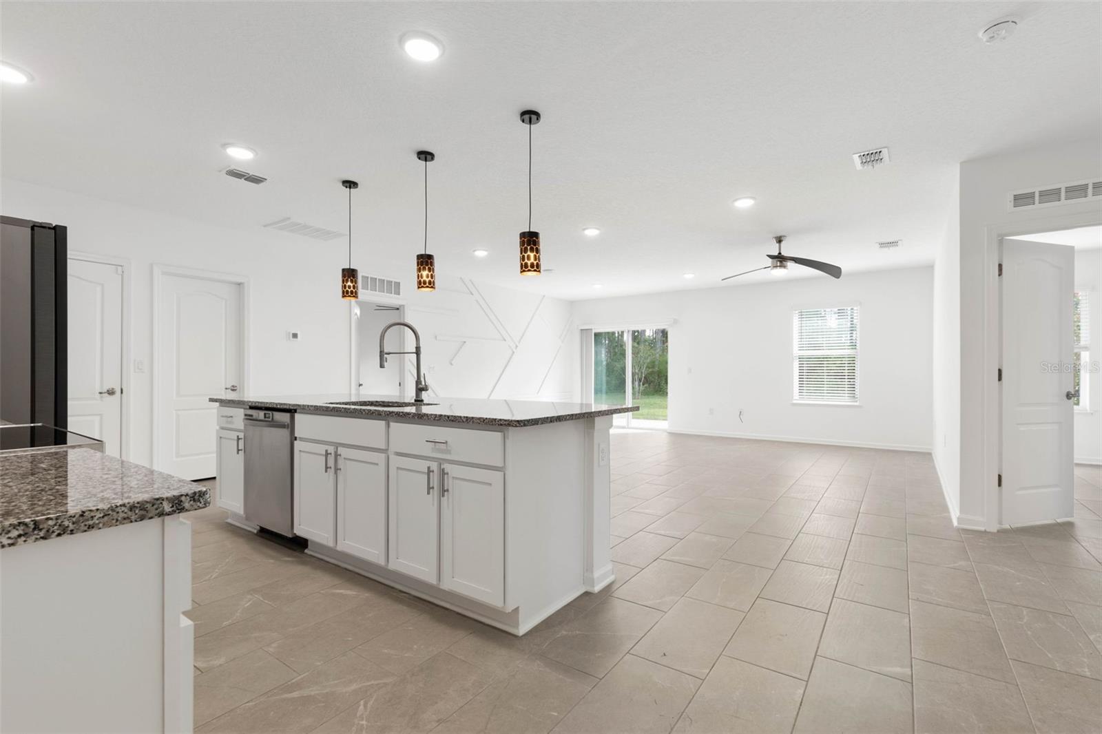 24 BEACON MILL LN — photo 5