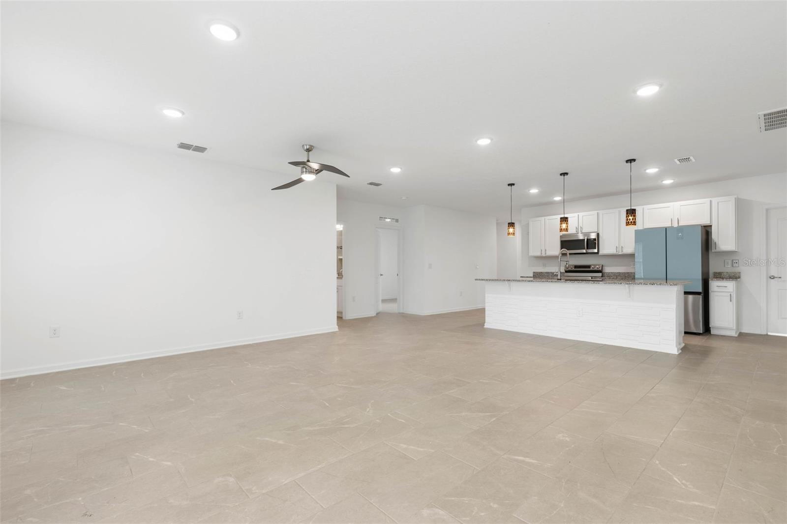 24 BEACON MILL LN — photo 9