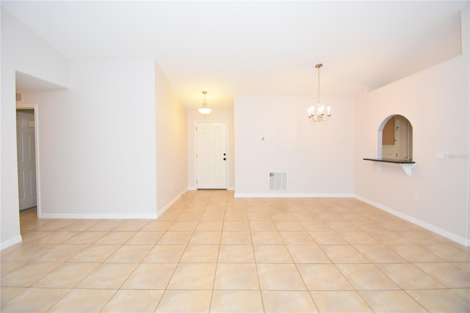 34 RENSHAW DR — photo 2
