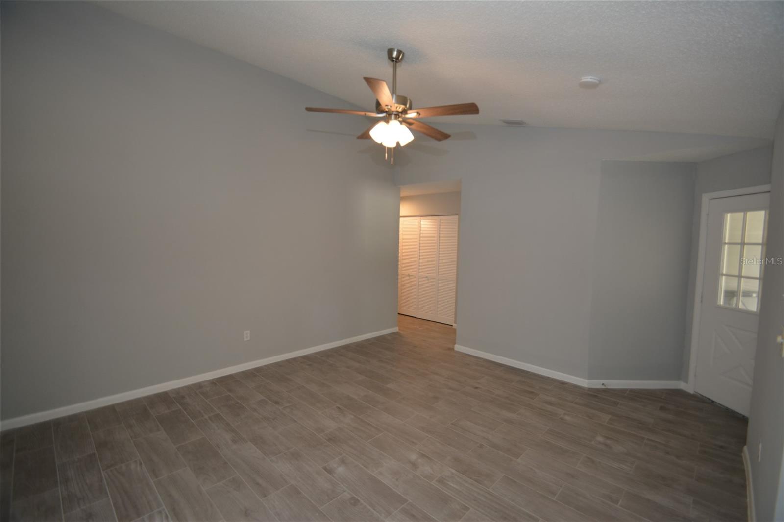 107 BRUNSWICK LN #A — photo 12