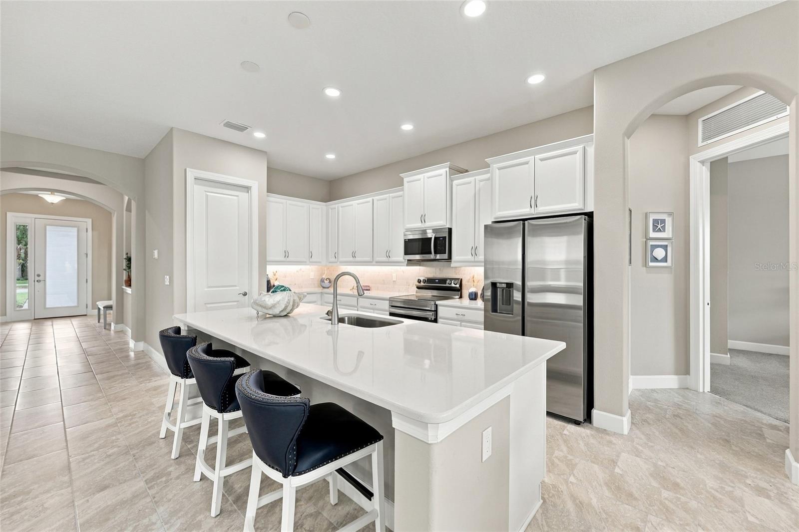 27 S RIVERWALK DR — photo 8