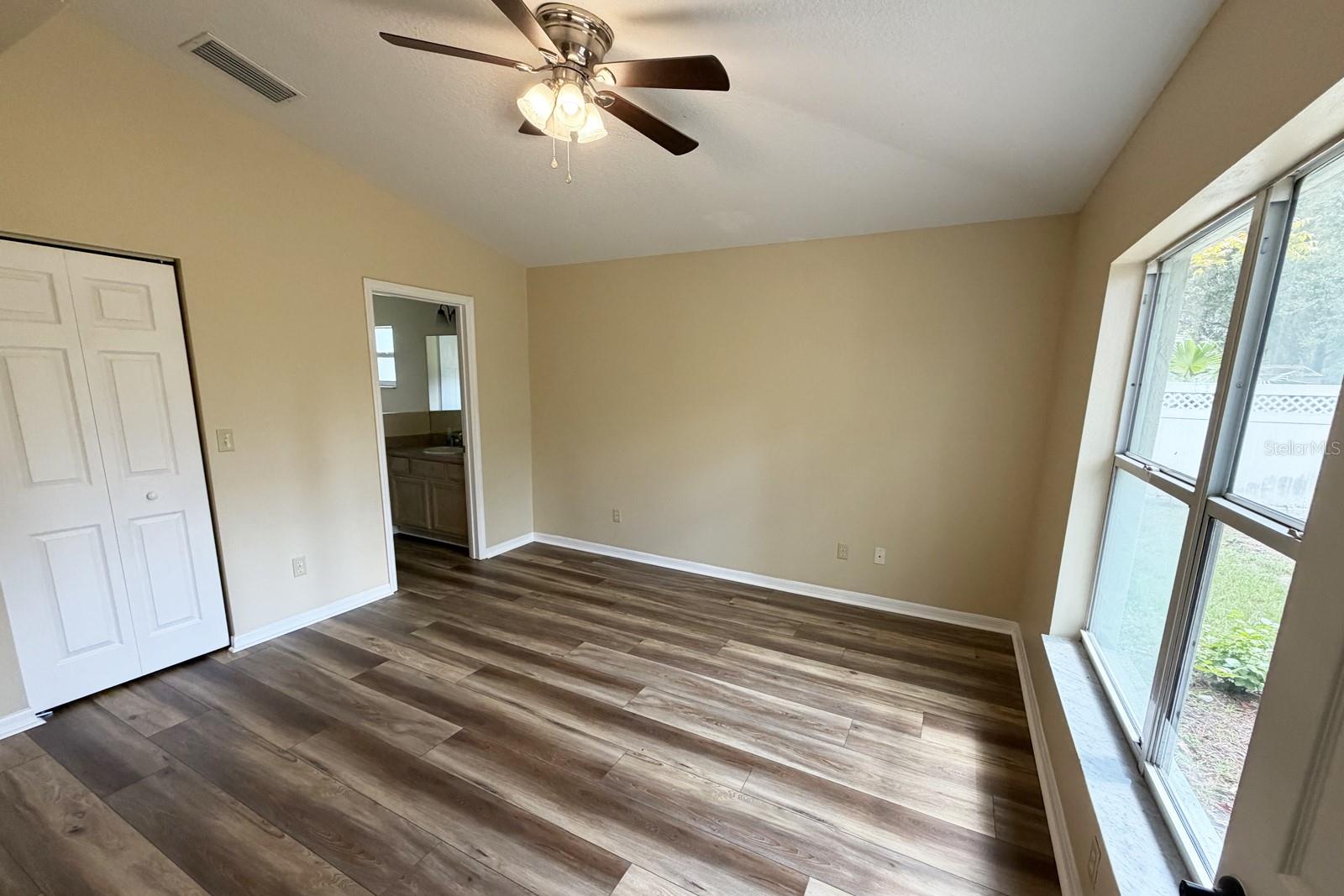 37 RED CLOVER LN — photo 12