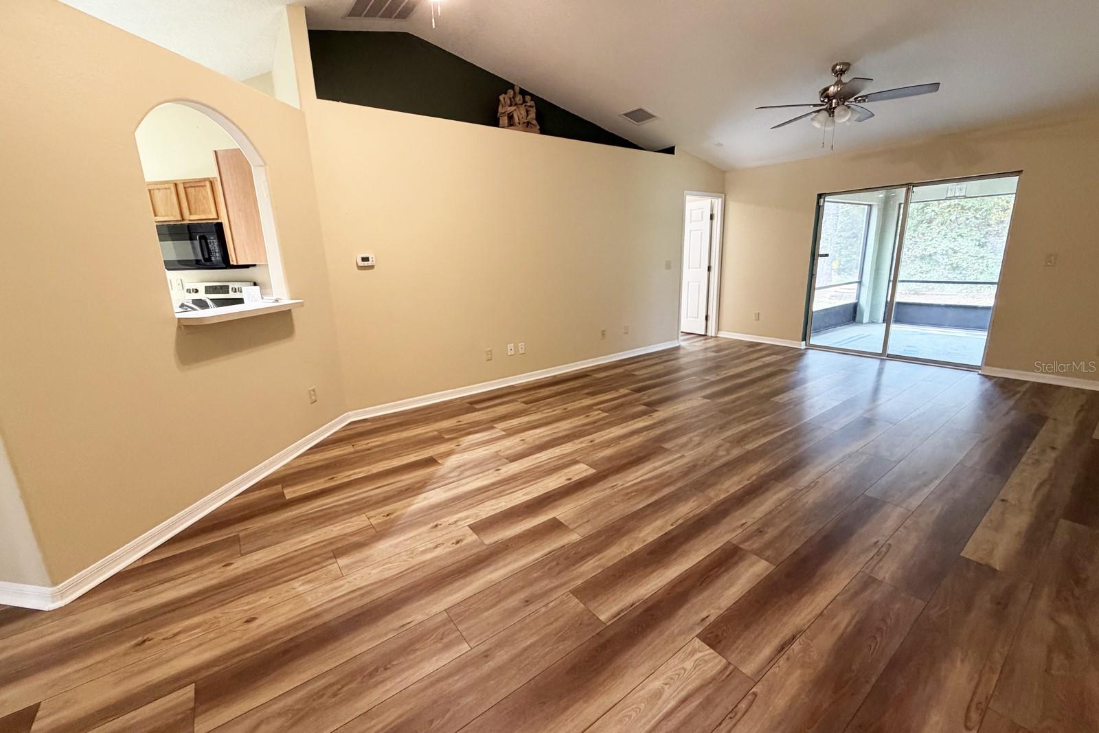 37 RED CLOVER LN — photo 8