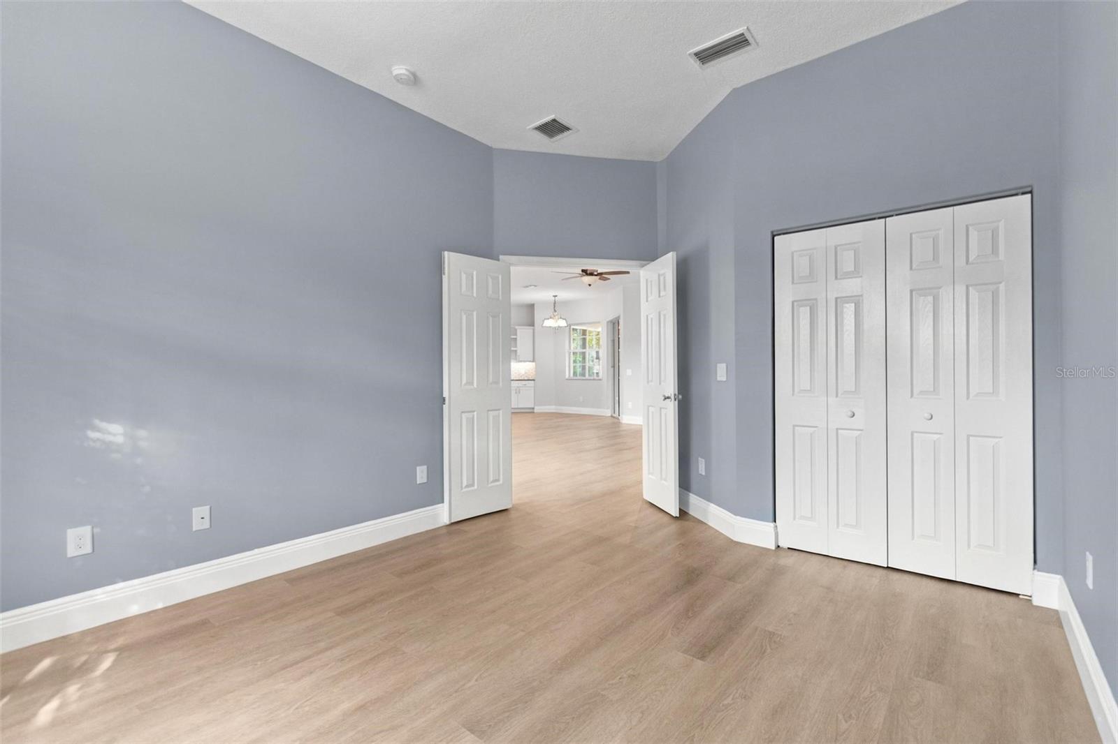 8 RIVER OAKS WAY — photo 11