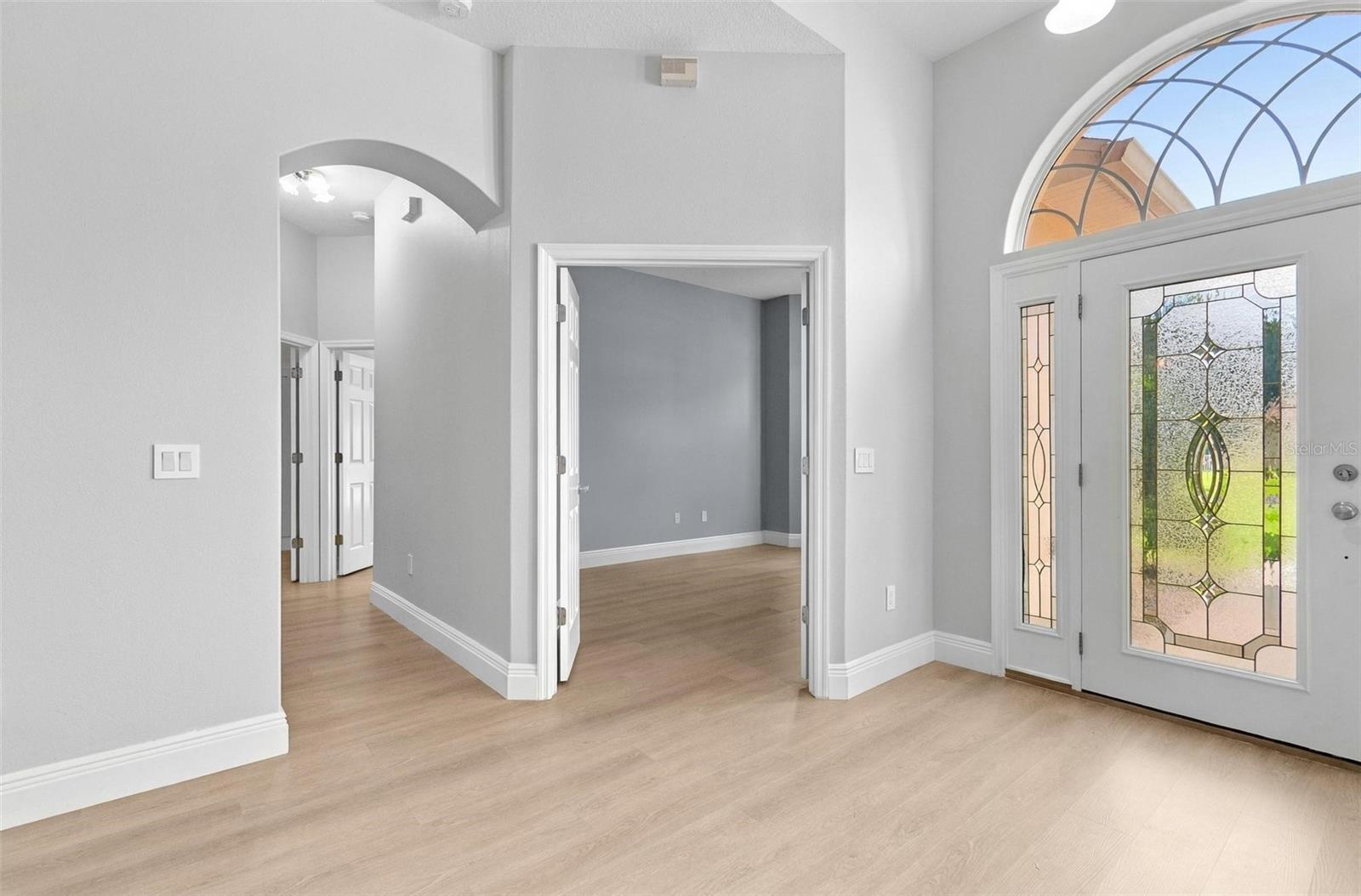 8 RIVER OAKS WAY — photo 9