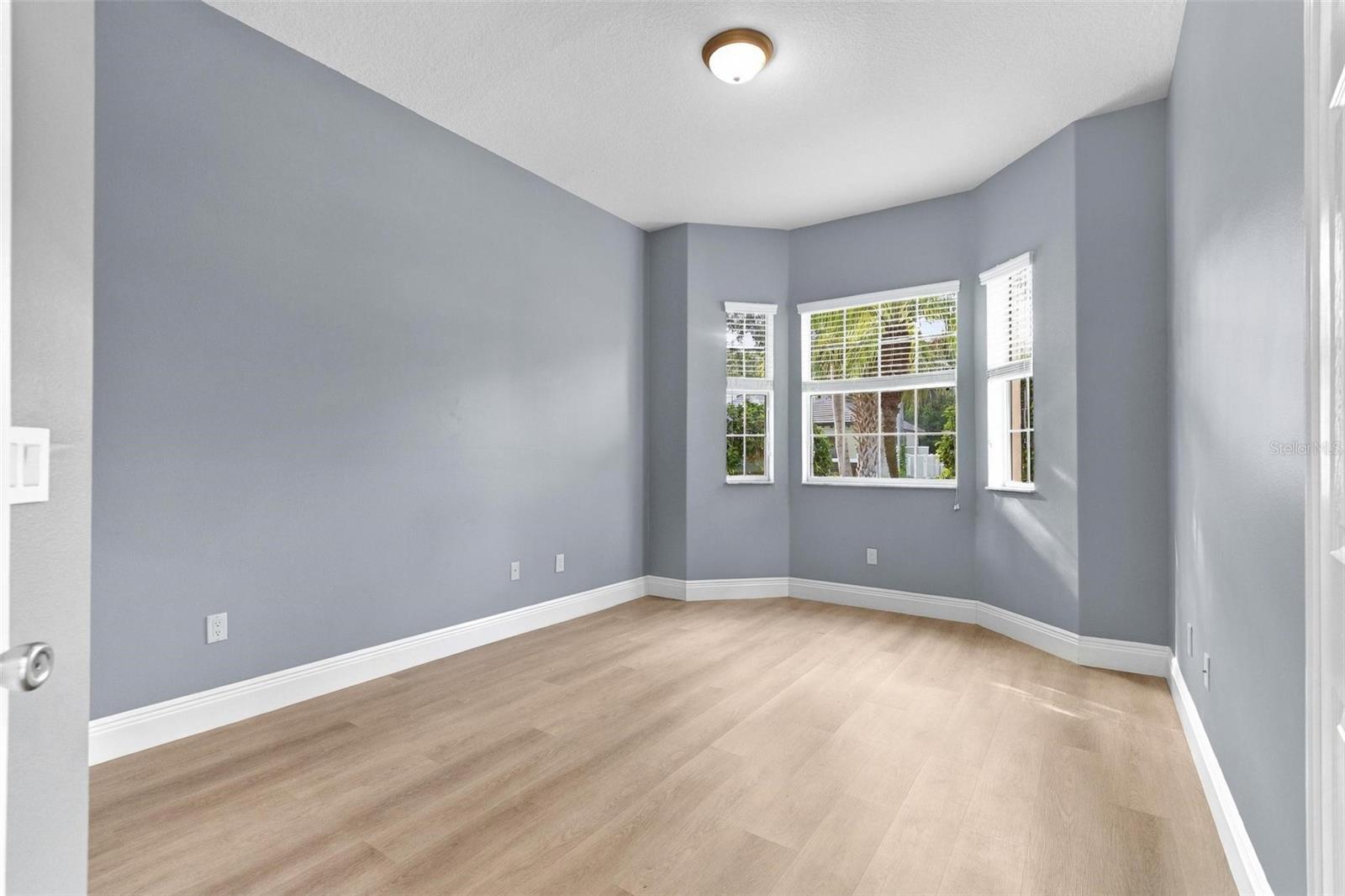8 RIVER OAKS WAY — photo 10