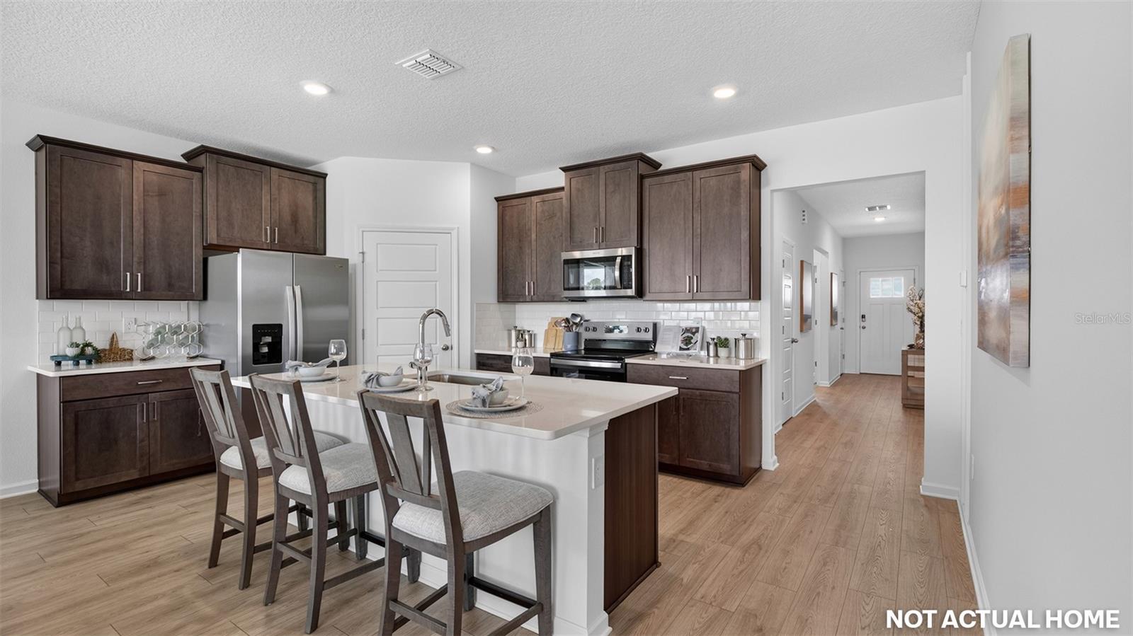 165 SPRINGWOOD DR — photo 9