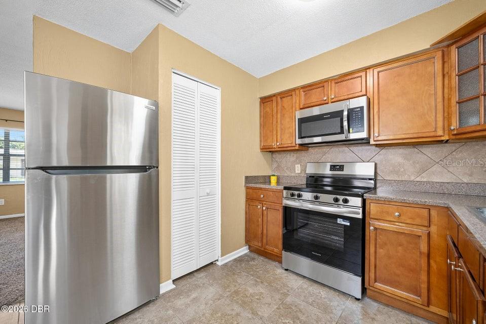 1324 GRANADA AVE — photo 10