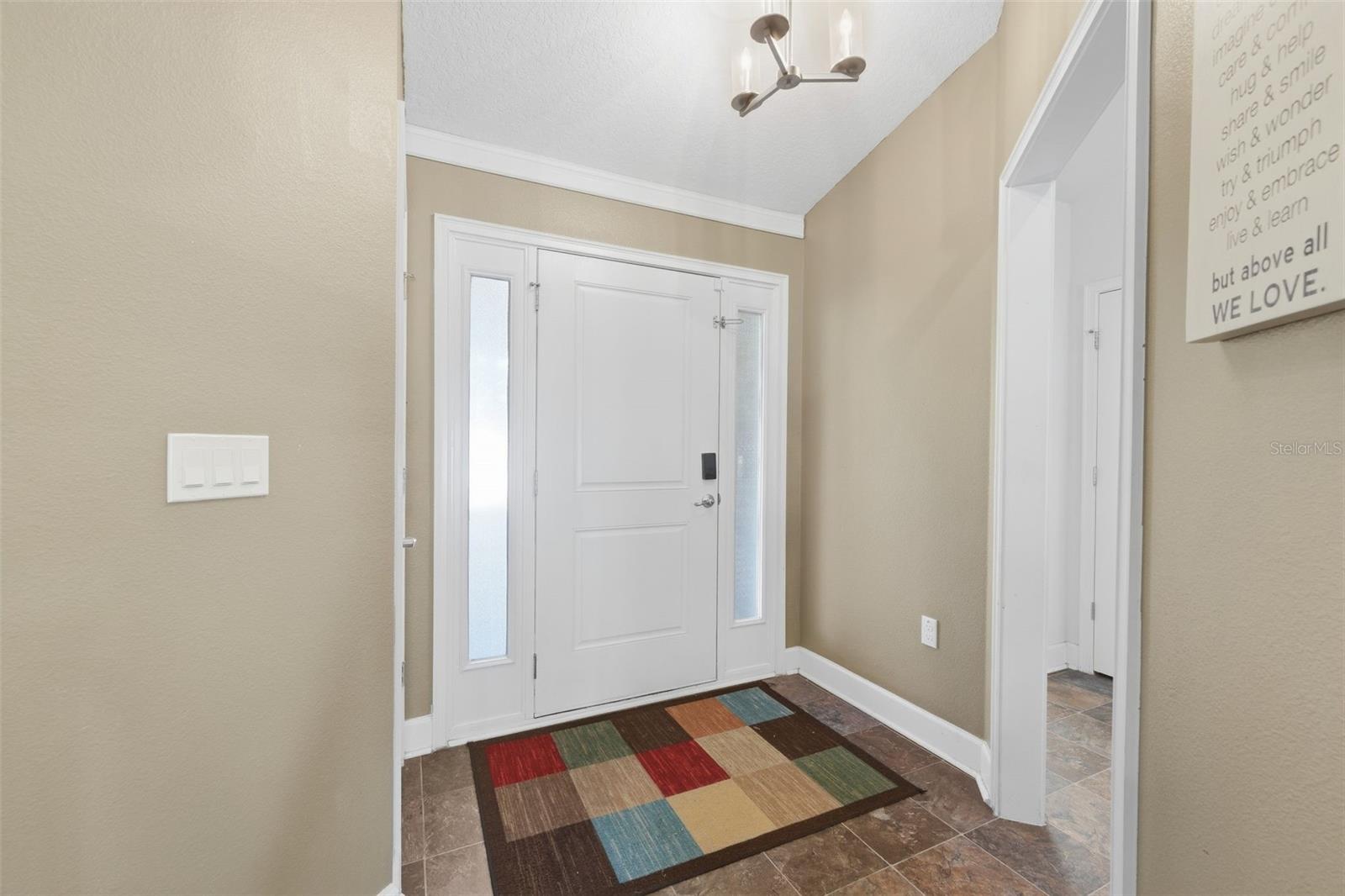89 LARAMIE DR — photo 7