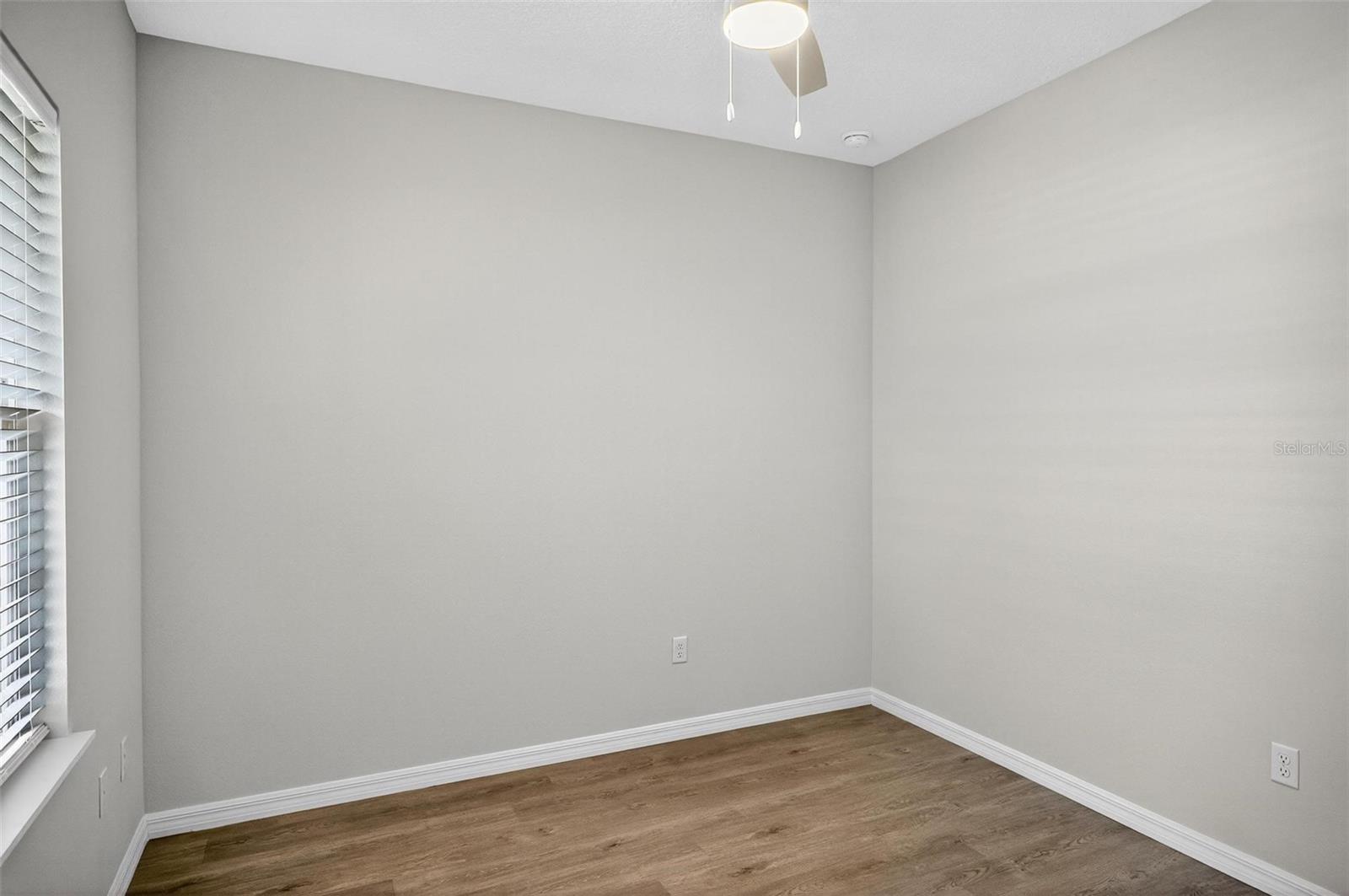 8 SQUIRE CT #B — photo 12