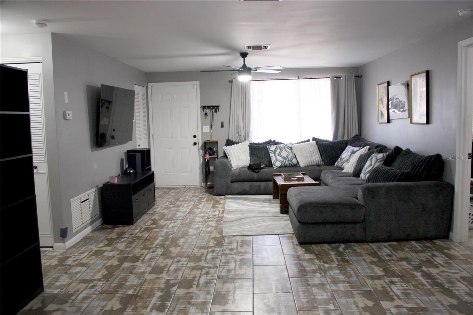 2071 CANAL RD — photo 7