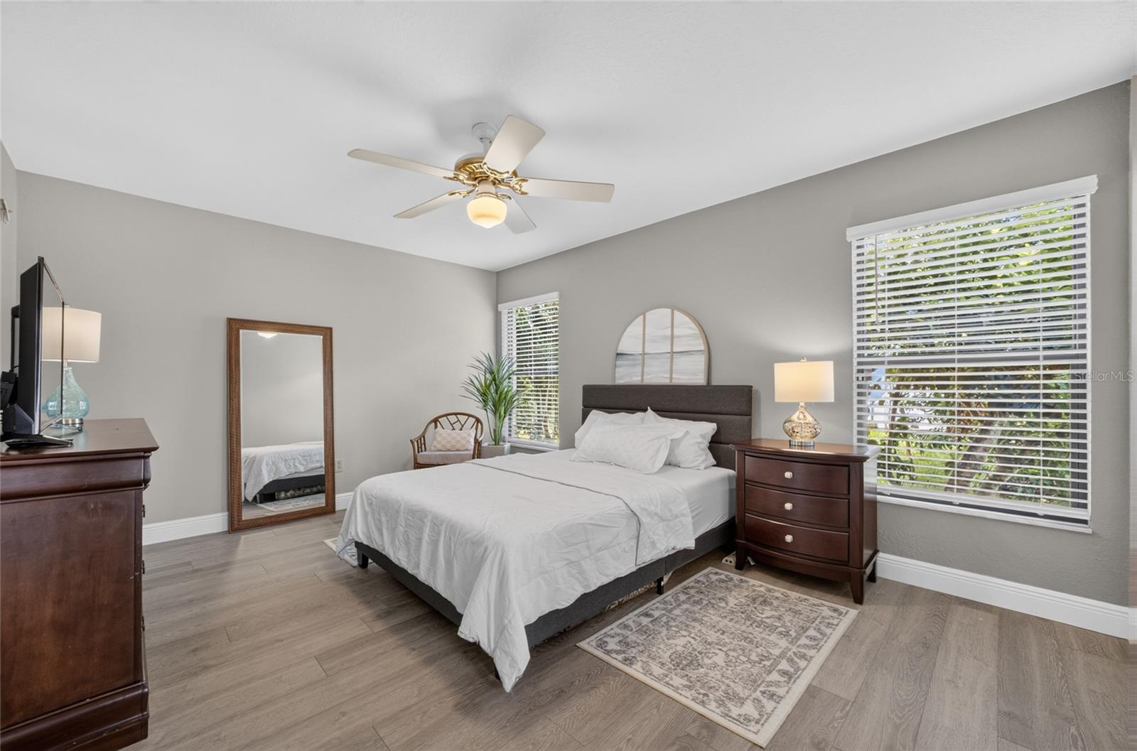 2495 E TIPTON DR — photo 9