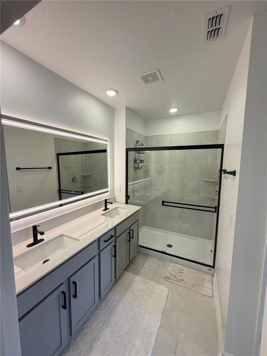 2127 GREEN VALLEY ST — photo 8