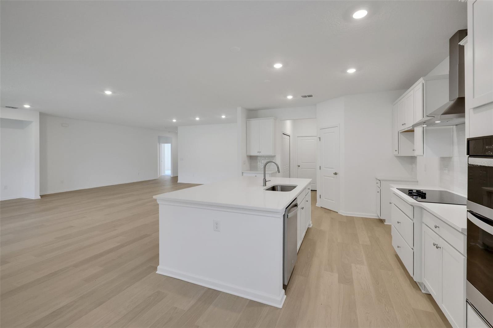 20 WINDMILL PALM WAY — photo 7