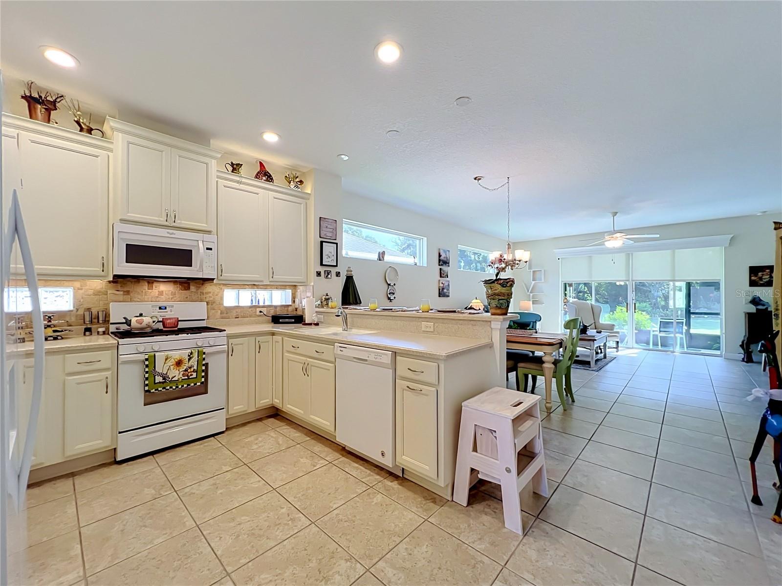 8290 BRIDGEPORT BAY — photo 8