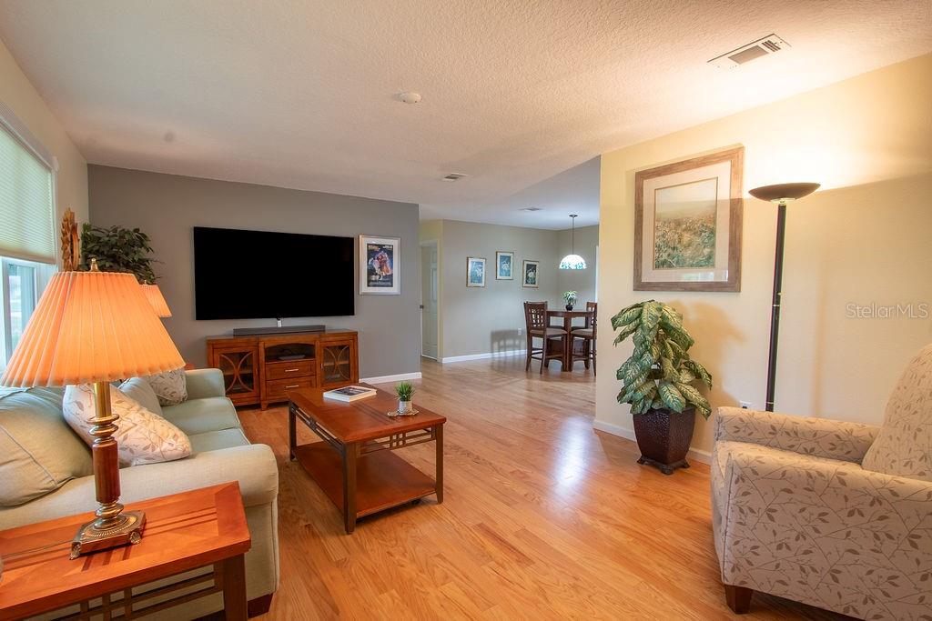 62 ABERDEEN CIR — photo 5