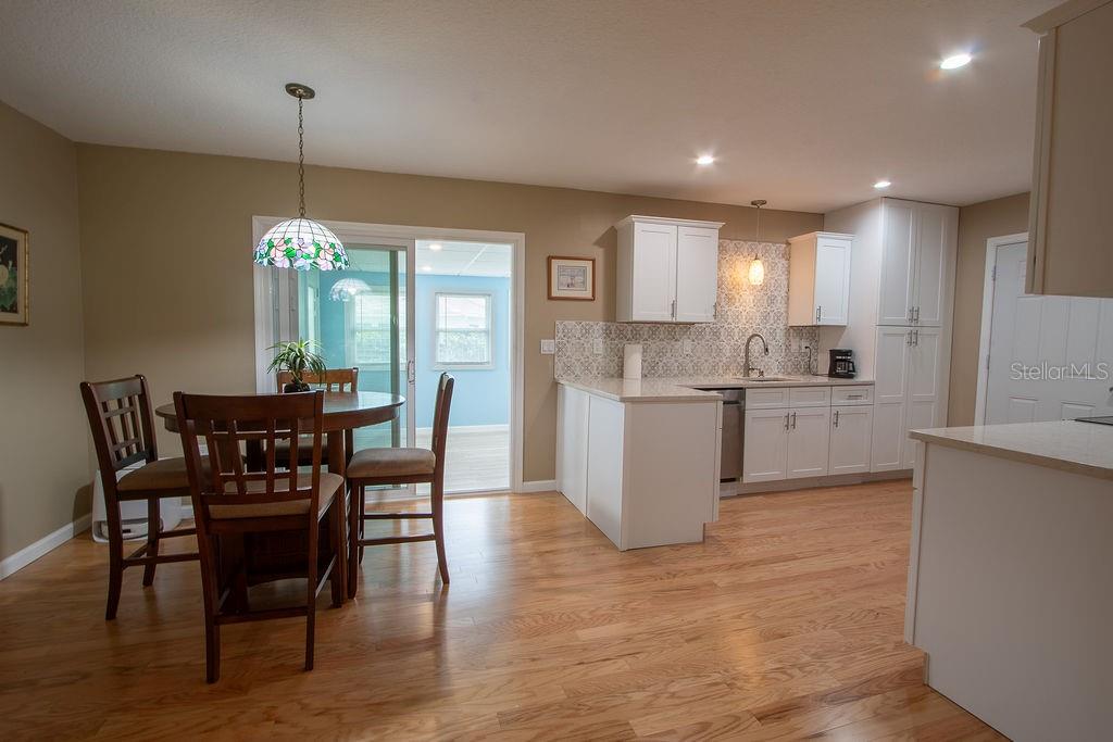 62 ABERDEEN CIR — photo 10