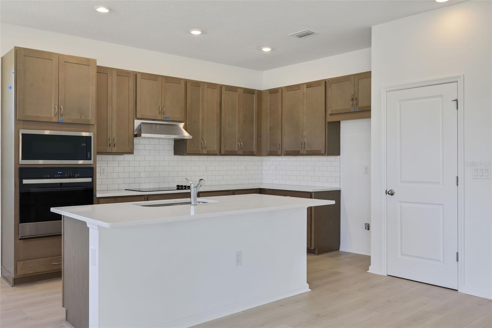2956 SUPERMARINE RD — photo 11