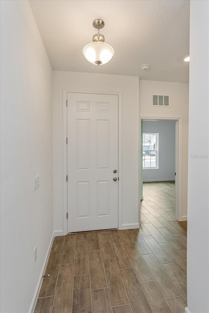 2812 DOOLITTLE ST — photo 2