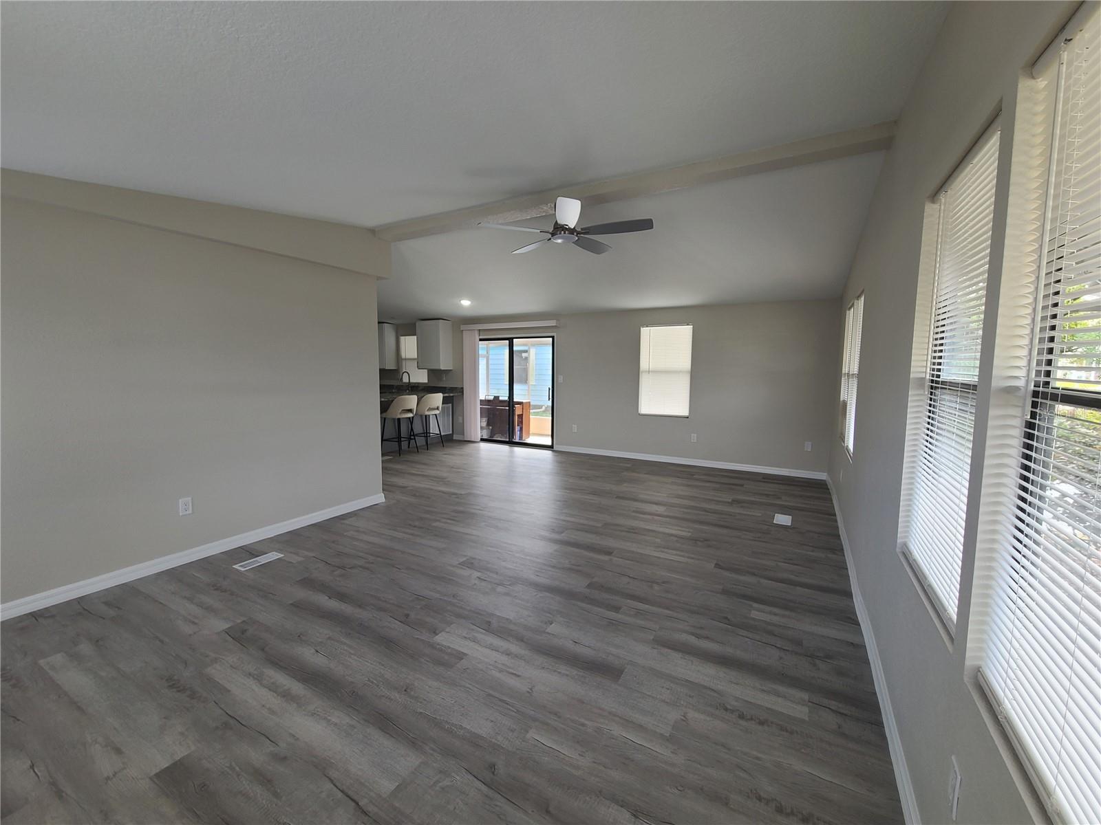 710 COACHMAN DR — photo 5