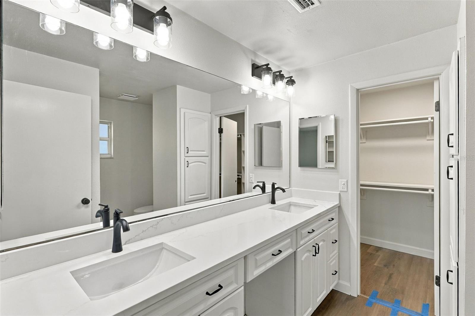 1521 N LAKEVIEW AVE — photo 11