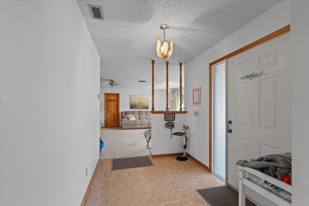910 WHITEWOOD DR — photo 7
