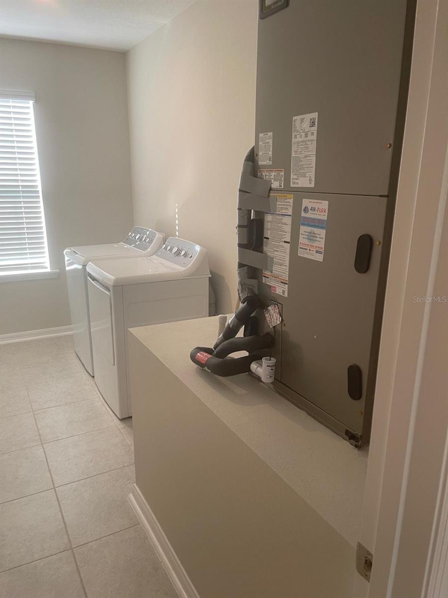 71 LUTHER DR — photo 6