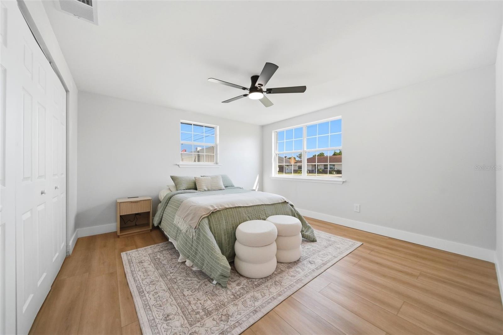 1280 SAXON BLVD — photo 6