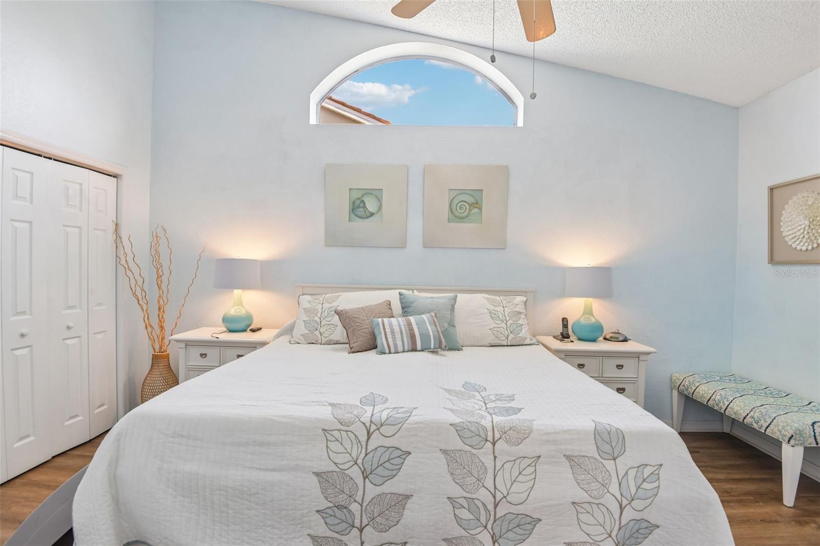 9330 NEW ORLEANS DR — photo 4