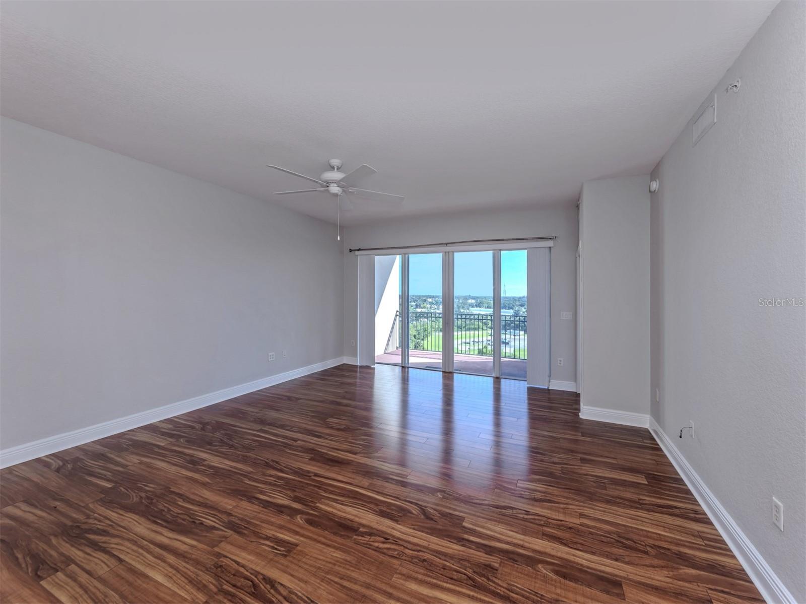 167 TAMPA AVE E #813 — photo 9