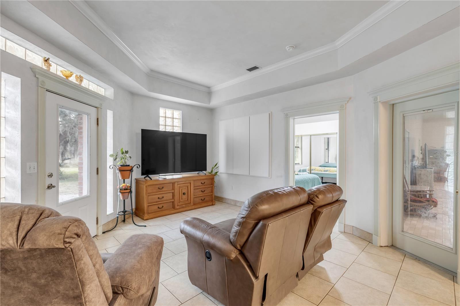12 PEARL DR — photo 7