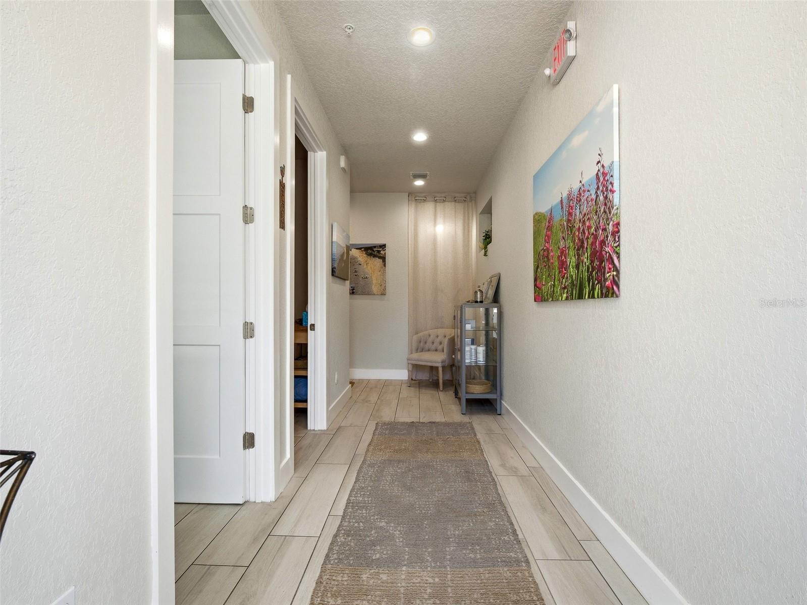 140 JULIA ST — photo 8