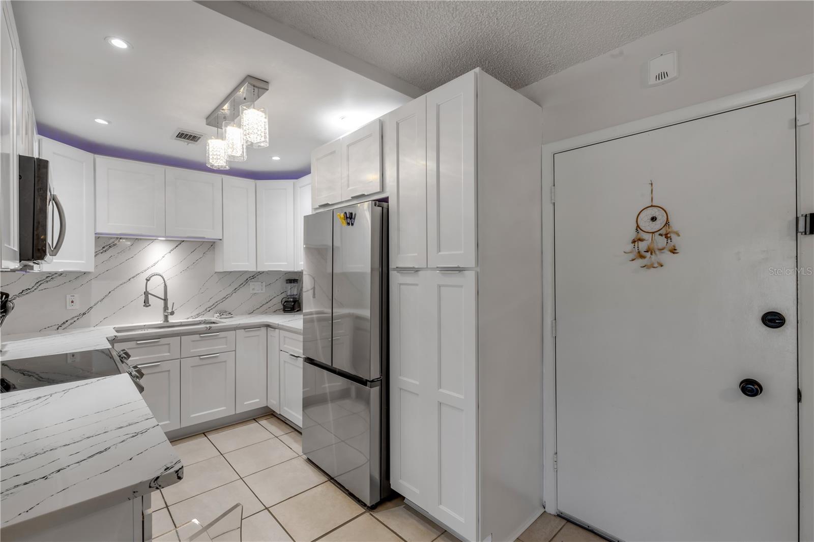 3800 SAXON DR #A7 — photo 6