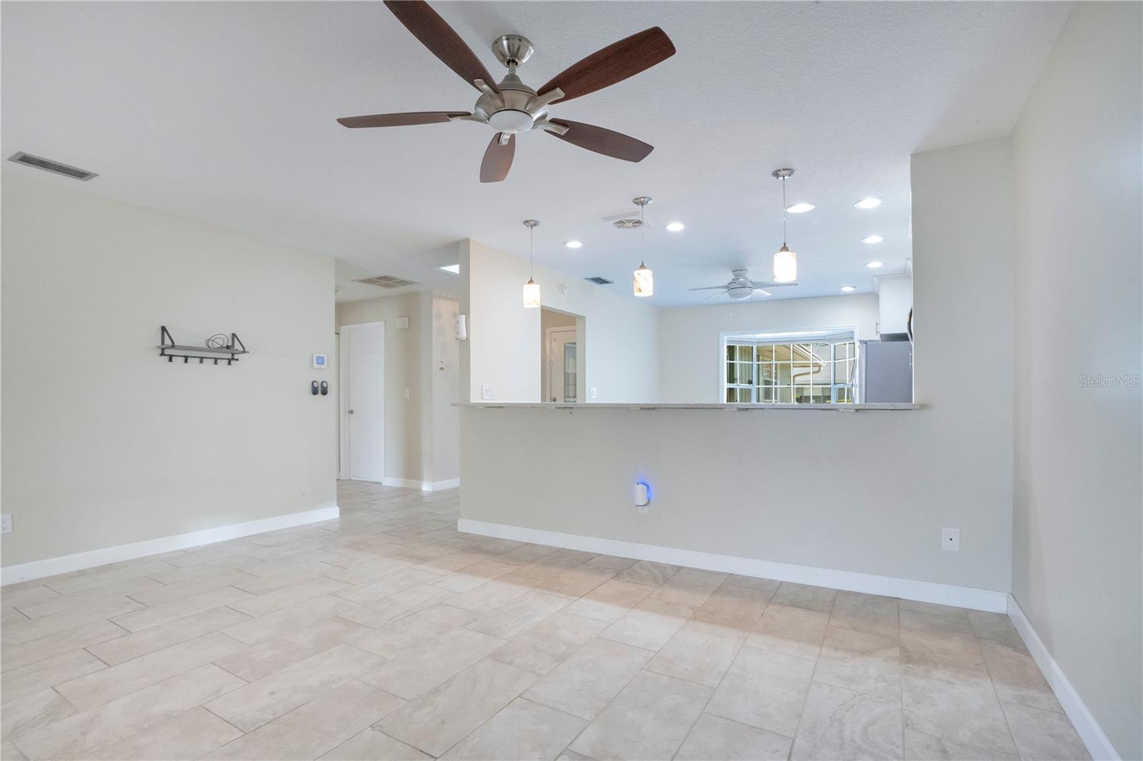 16 EAGLE LN — photo 8