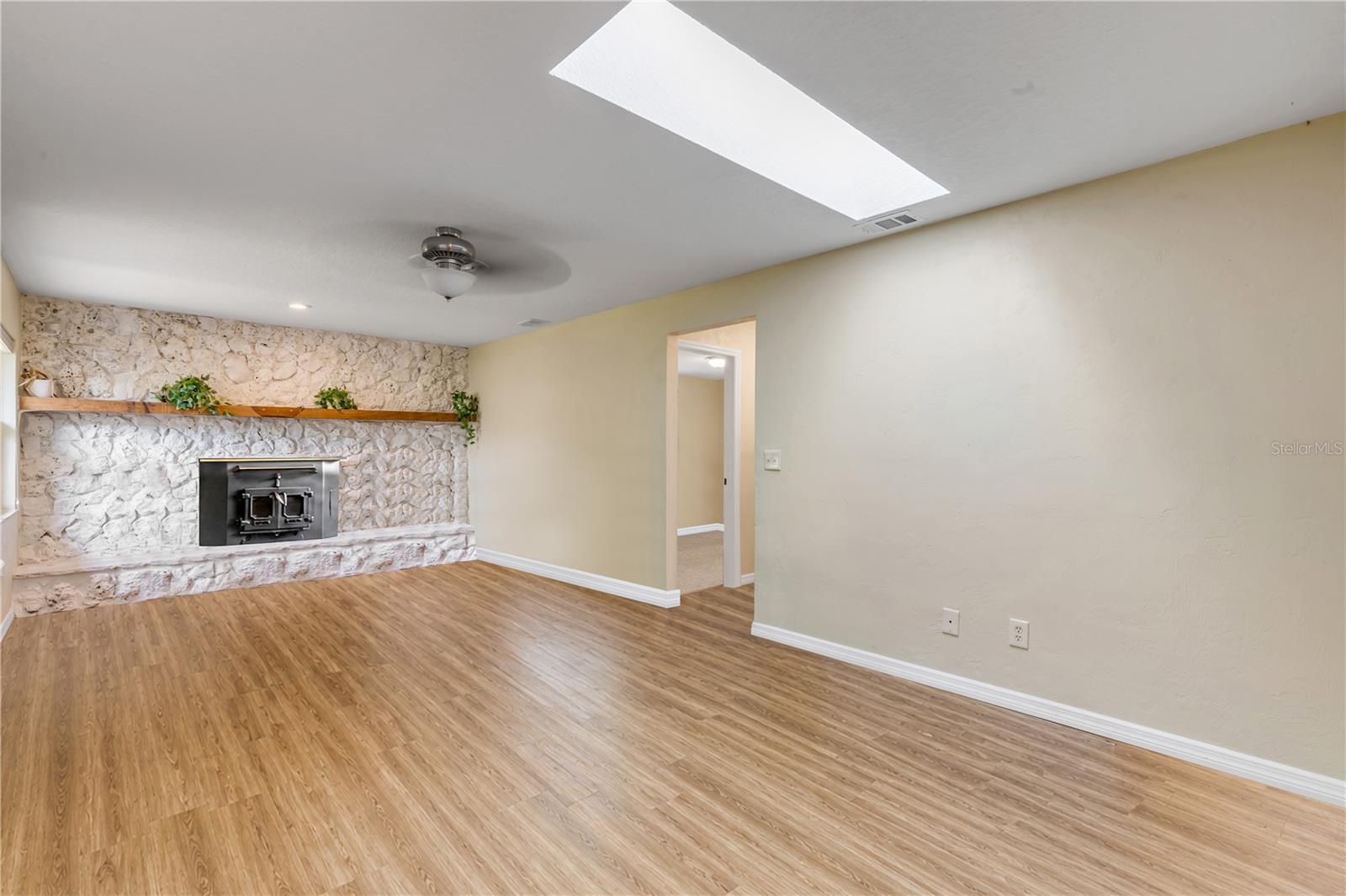 704 GREEN RD — photo 12