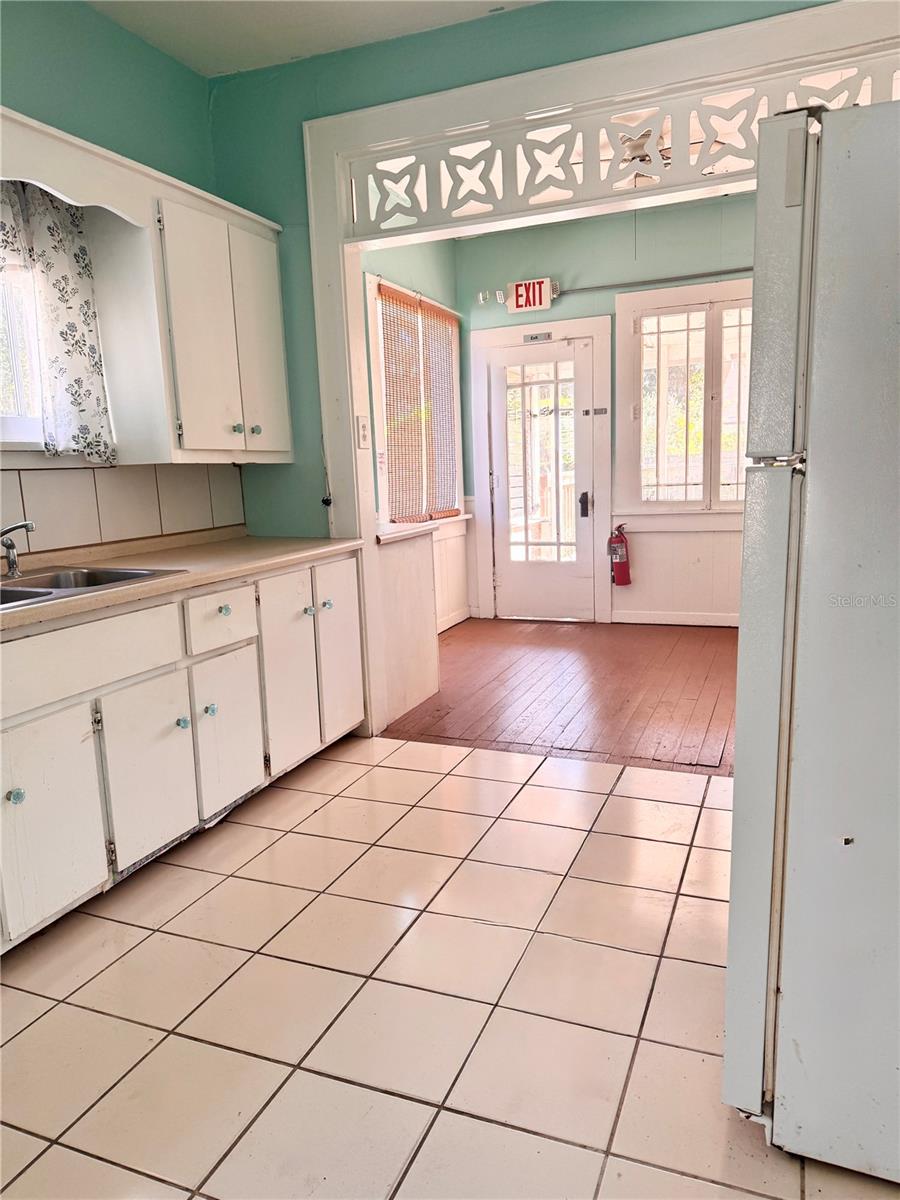820 CANAL ST — photo 12