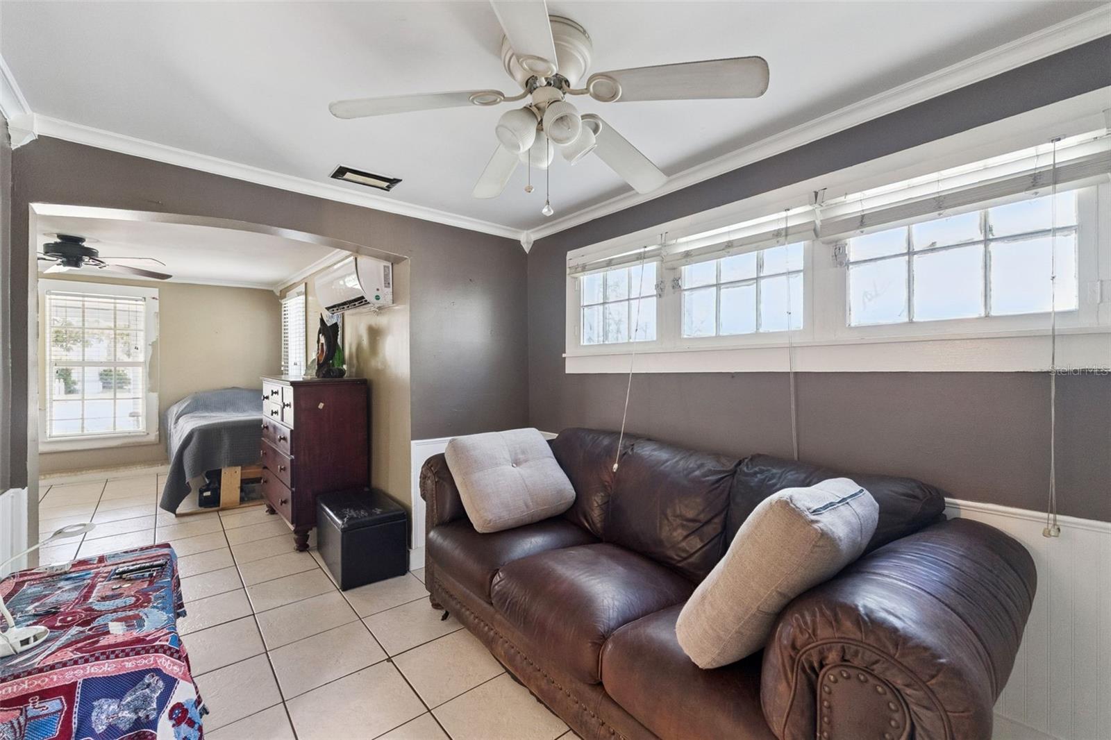 207 MARY AVE — photo 12