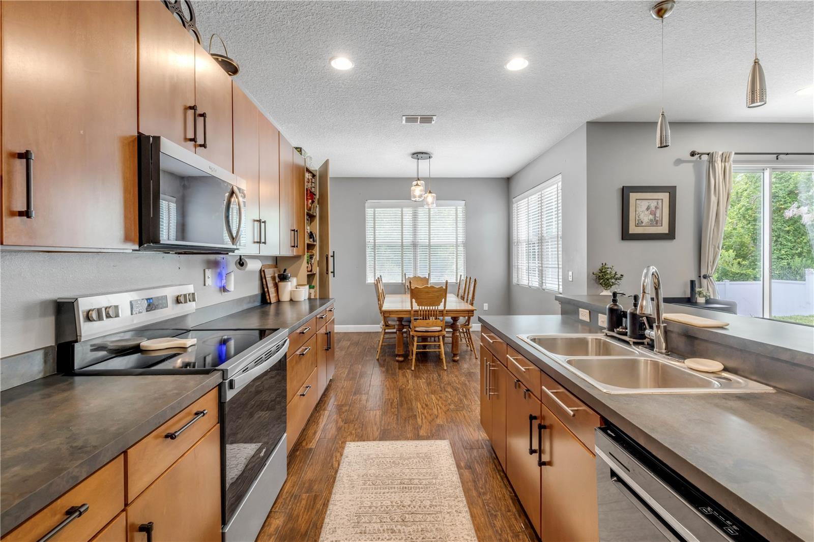 54 LEVEE LN — photo 7